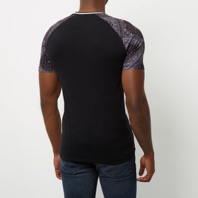 Black bandana print muscle fit T-shirt